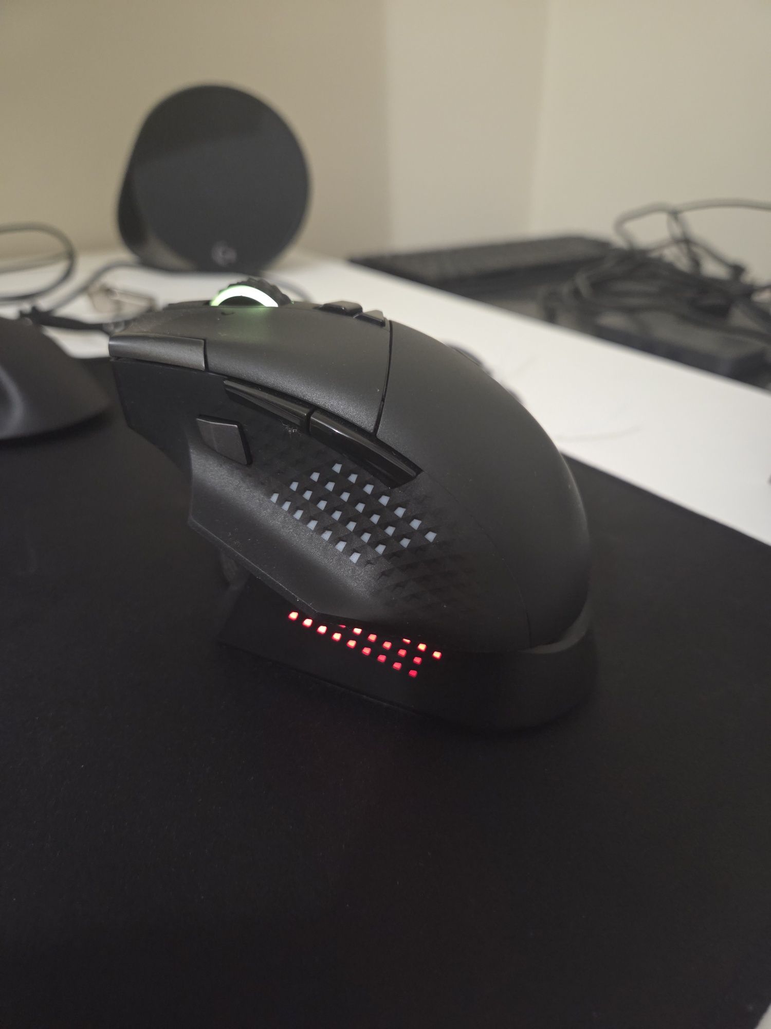 Rato gaming MSI Versa Pro RGB + Mouse Dock Pro Wireless 26000DPI Preto
