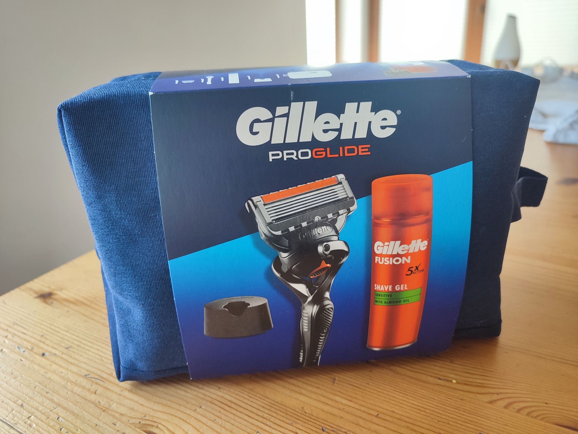 Zestaw Gillette ProGlide | Maszynka + Żel + Kosmetyczka
