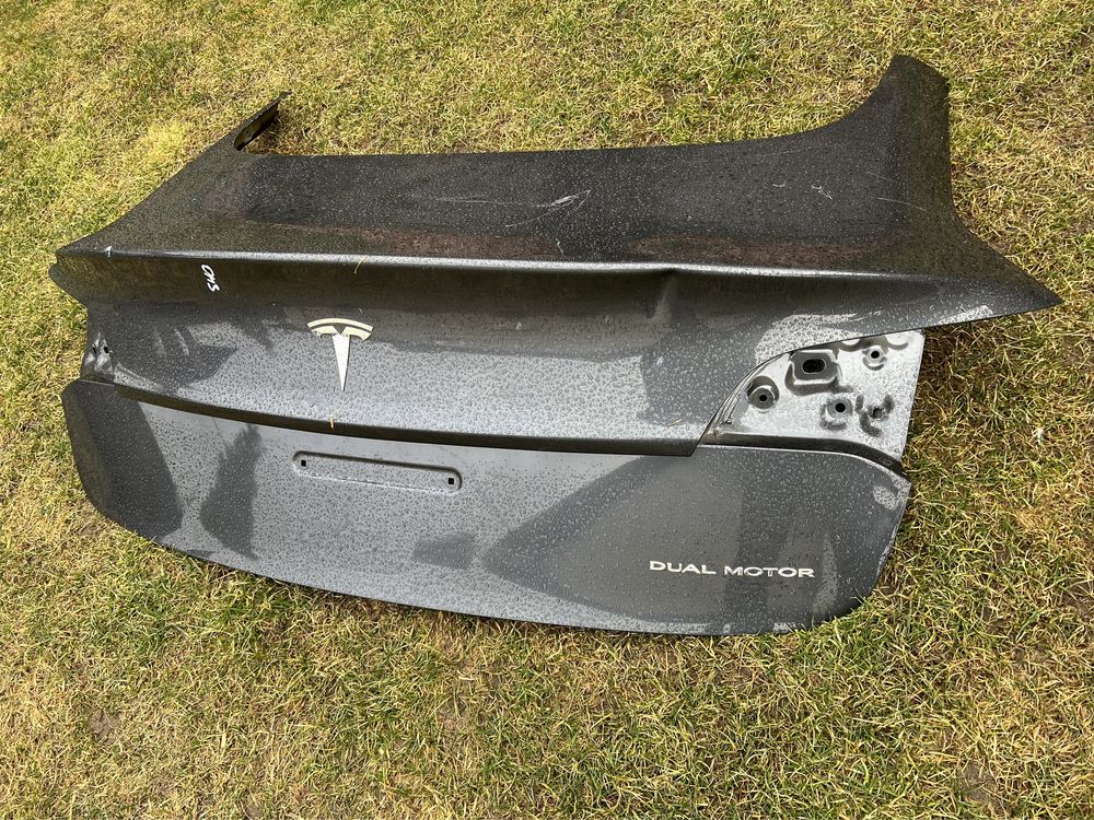 Tesla Model 3 Крышка багажника Ляда, оригинал б/у, в наличии