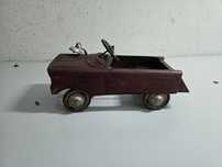 auto na pedaly firmy murray barn find
autko jest z roku