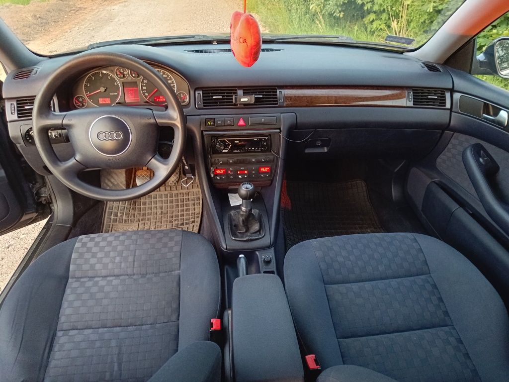Audi A6 C5 2002r. 1.8 T 150km manual LPG hak sprawna klimatyzacja