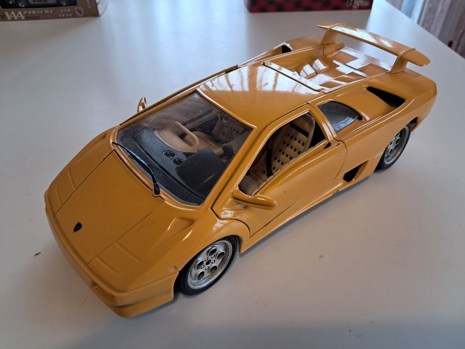 Miniaturas escala 1/18