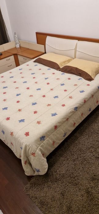 Cama matrimonial