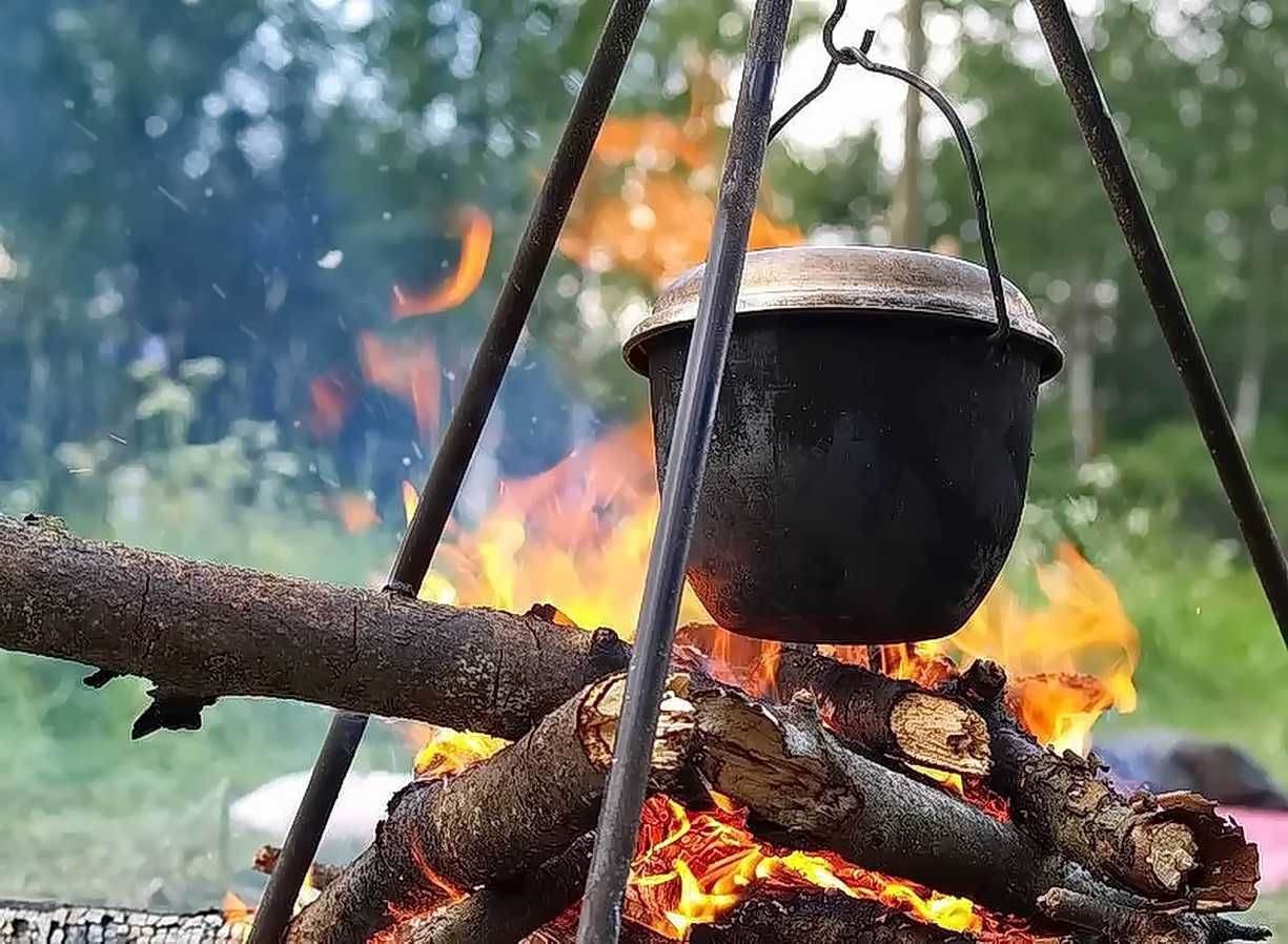 Казан/котелок алюмінієвий походний з кришкой и дужкой 10 литрів