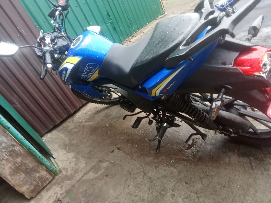 Мотоцикл 200 кубов