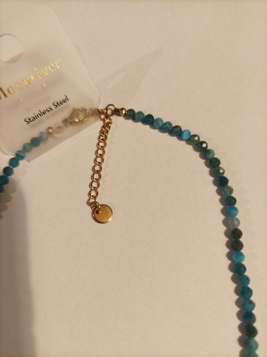 Naszyjnik turkusowy z koralików.