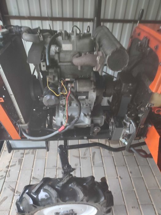 Traktorek ogrodniczy Hinomoto c172 z silnikiem diesla Kubota