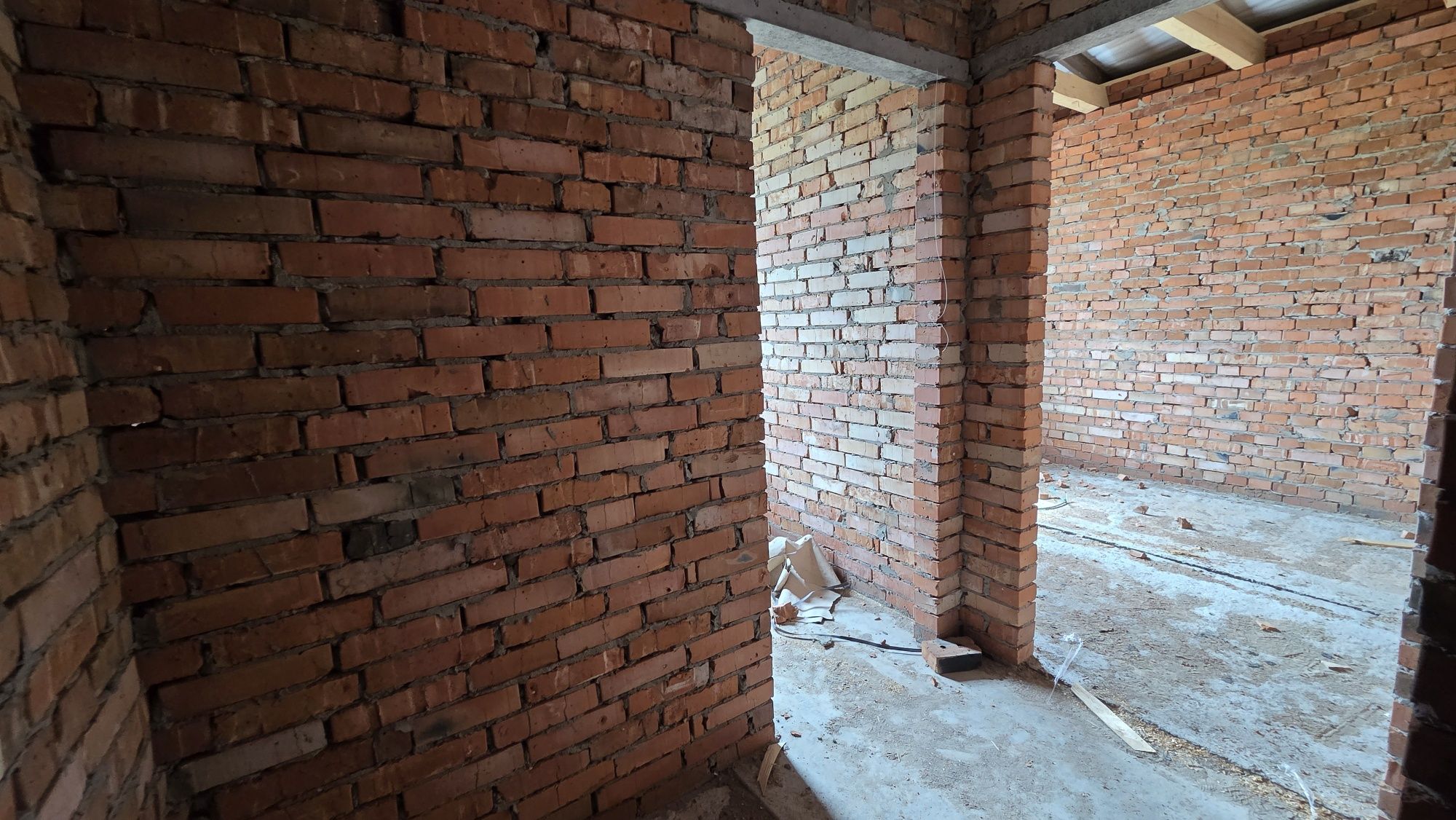 Продам 2-х поверховий квадрік