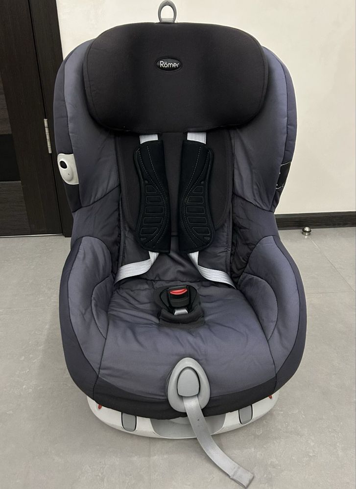 Автокрісло Britax Romer Trifix I-Size