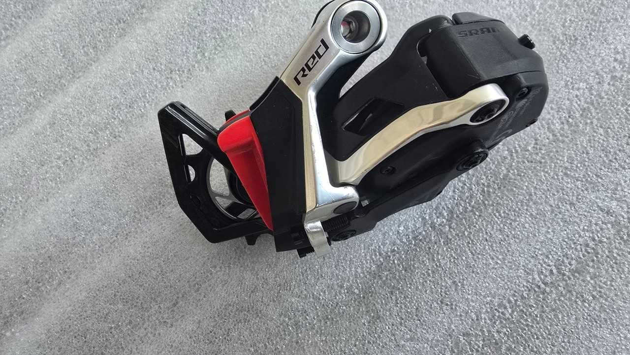 Задній перемикач eTap SRAM RED AXS Rear Derailleur 12-speed | 36T