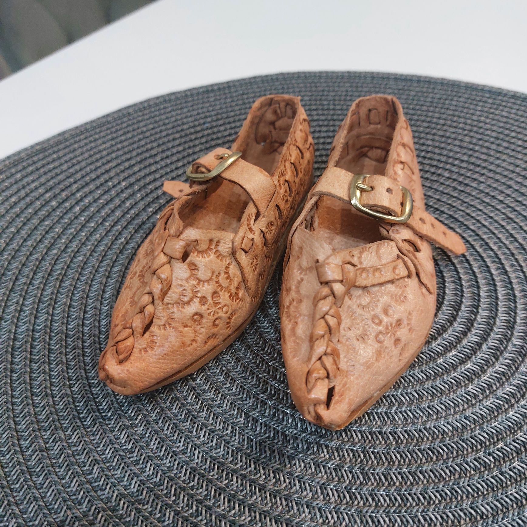 Nowe dziecięce kierpce góralskie 13 cm