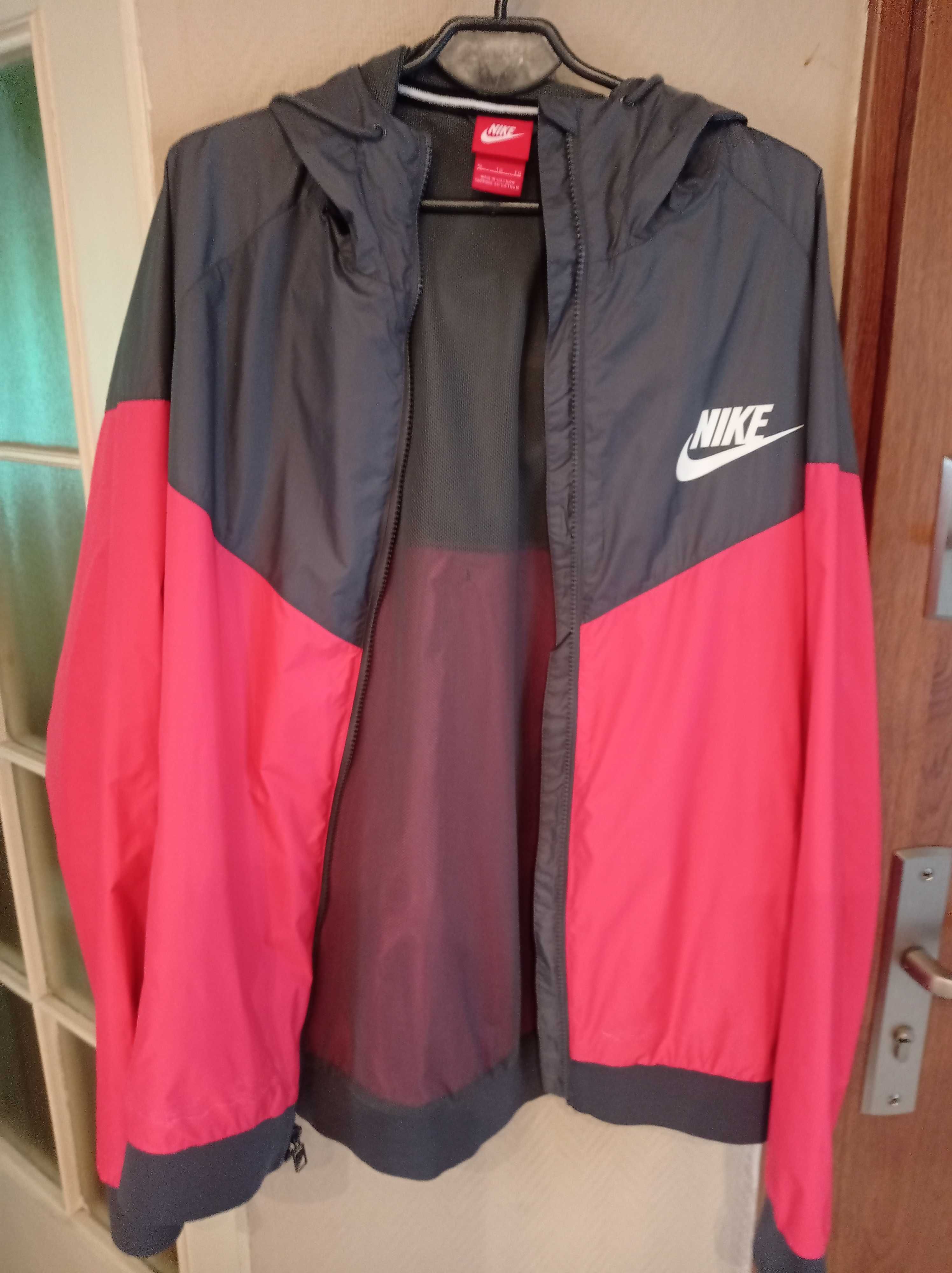 Kurtka wiatrowa Nike
