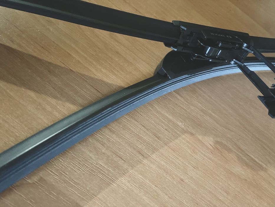 Щітки склоочисників Bosch Aerotwin.