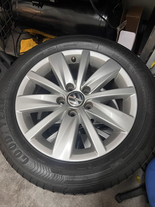Jantes 16” e pneus Volkswagen Passat\Golf