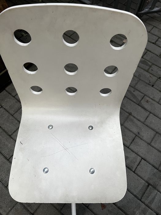 Krzeslo obrotowe dla dzieci biale Ikea