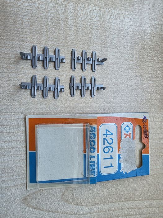 ROCO złączki izolacyjne do torów (12szt) H0