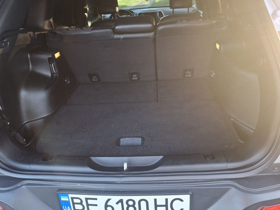 Jeep cherokee  продам