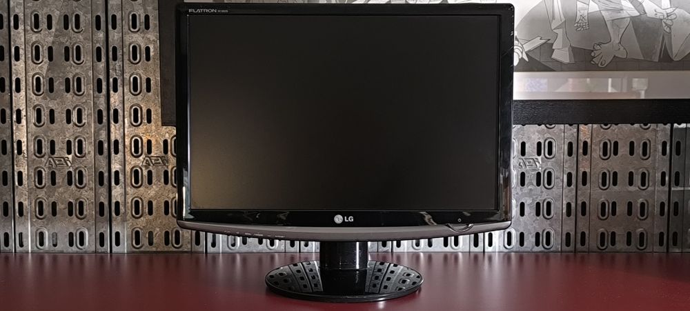 Monitor LG Flatron W1952S – 19" LCD