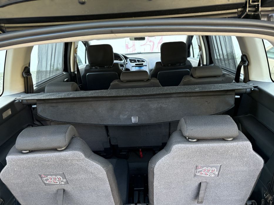 Pegeout 5008 1.6 hdi 7 lugares