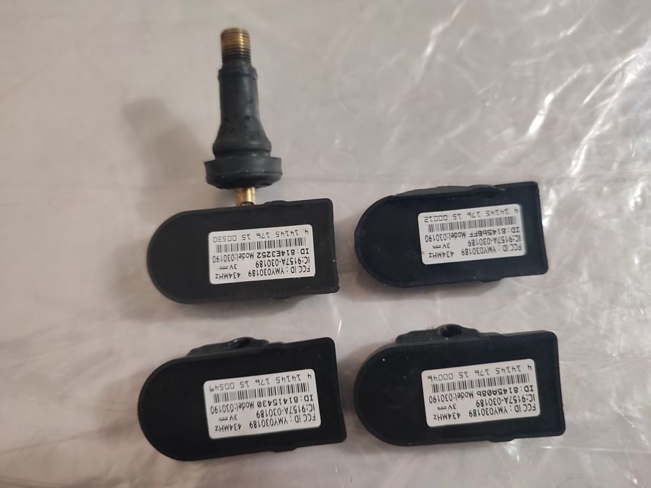 Датчик тиску шин