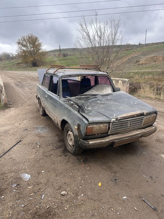 Продам ваз 2107 на запчасти