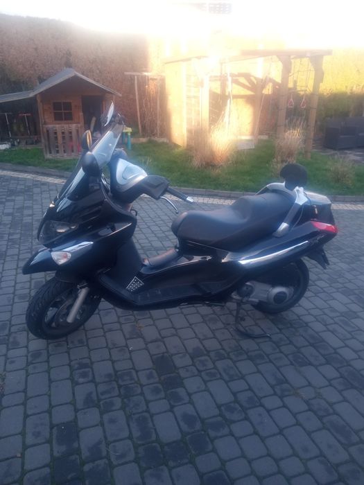 Sprzedam skuter Piaggio Xevo 125