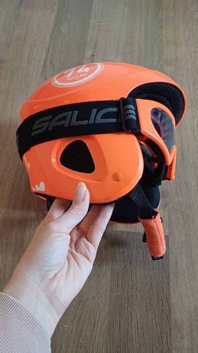 Шолом з окулярами на 5-10 років