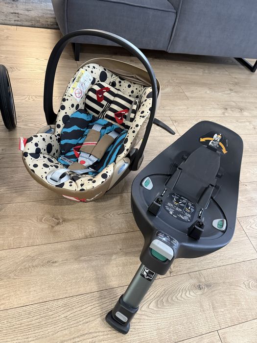 Wózek zestaw 4 w 1 Cybex Priam Karolina Kurkova