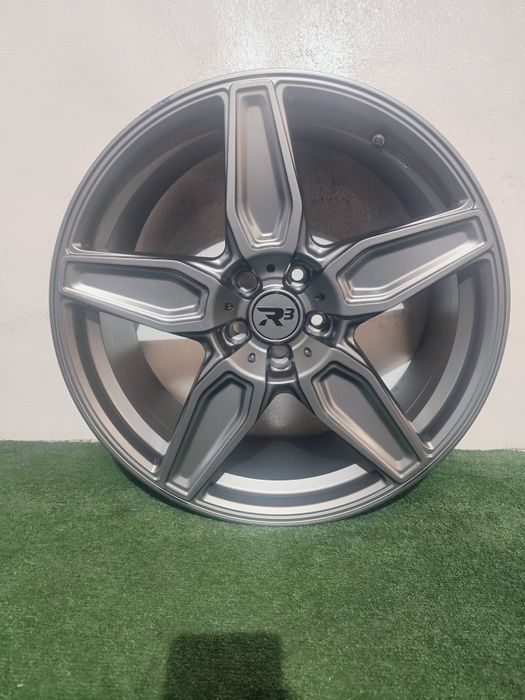 Felgi aluminiowe 5x114.3 et 35 20" 9J Mitsubishi Outlander Mazda Kia
