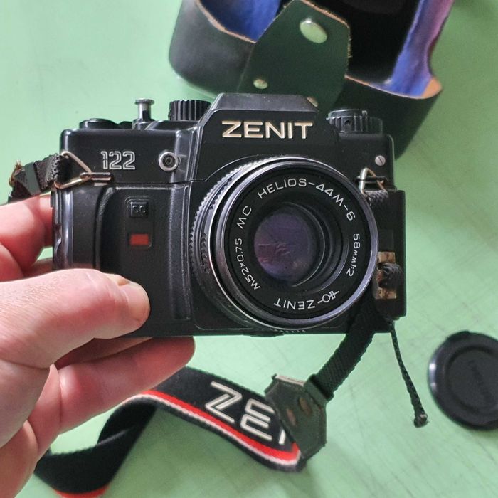 Чудовий Плівковий Фотоапарат ЗЕНІТ 122 СРСР. Робочий