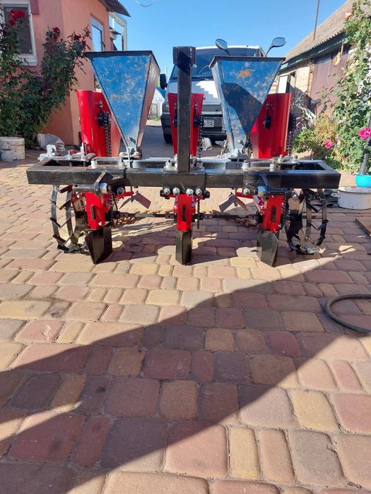 Продам часникову саджалку