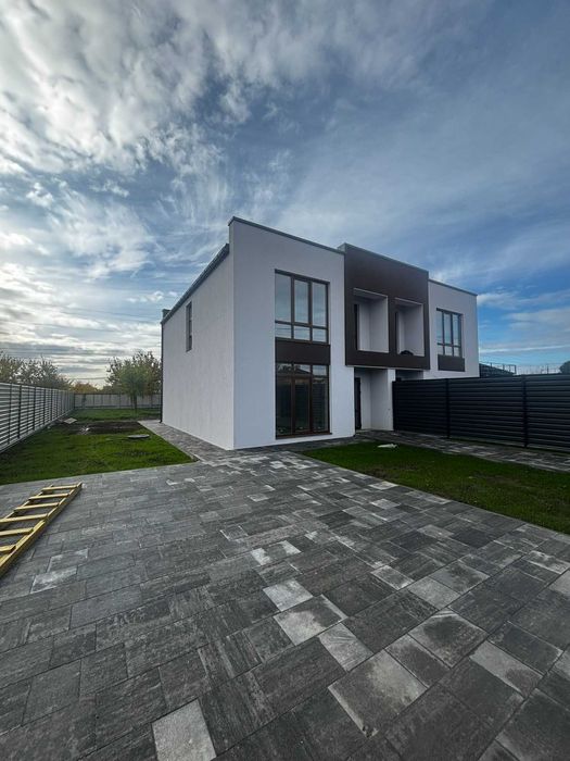 Продаж Дуплекса р-н Молокозаводу