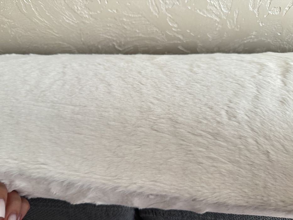 Килим білий гладкий