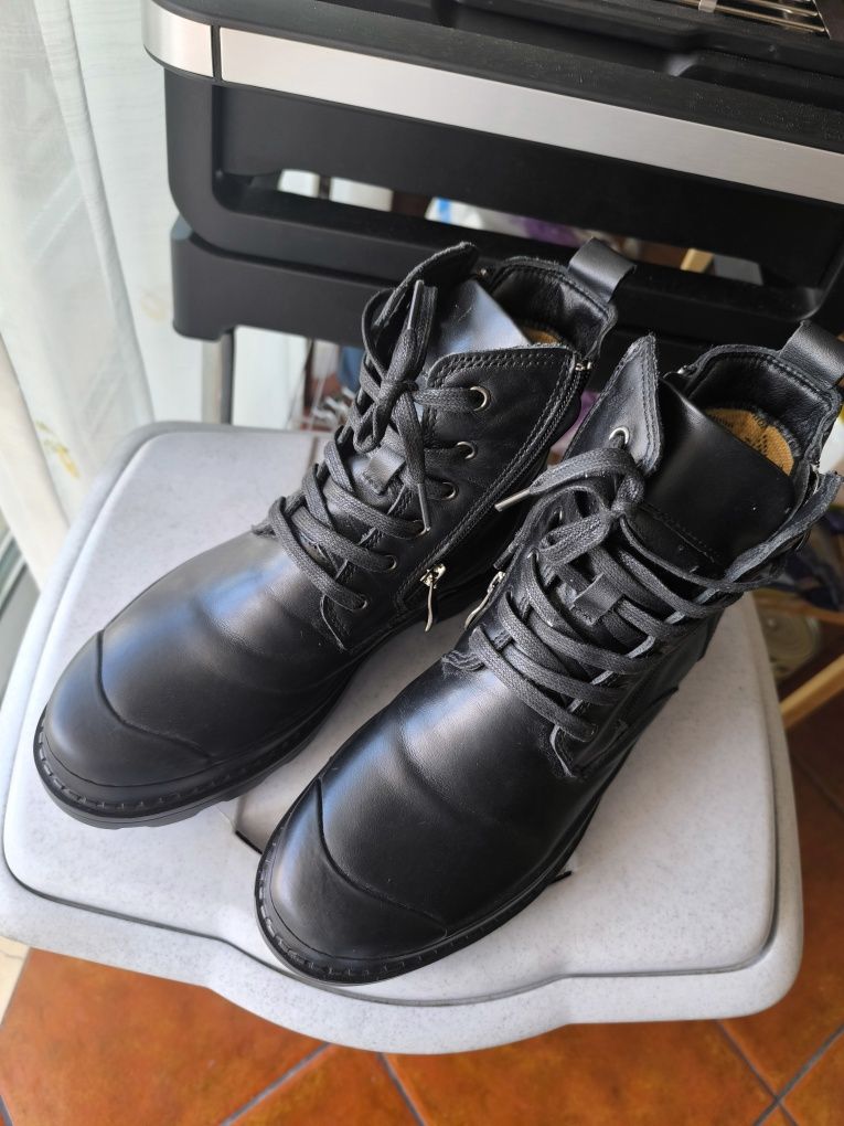 Botas unisexo em pele tipo táctica