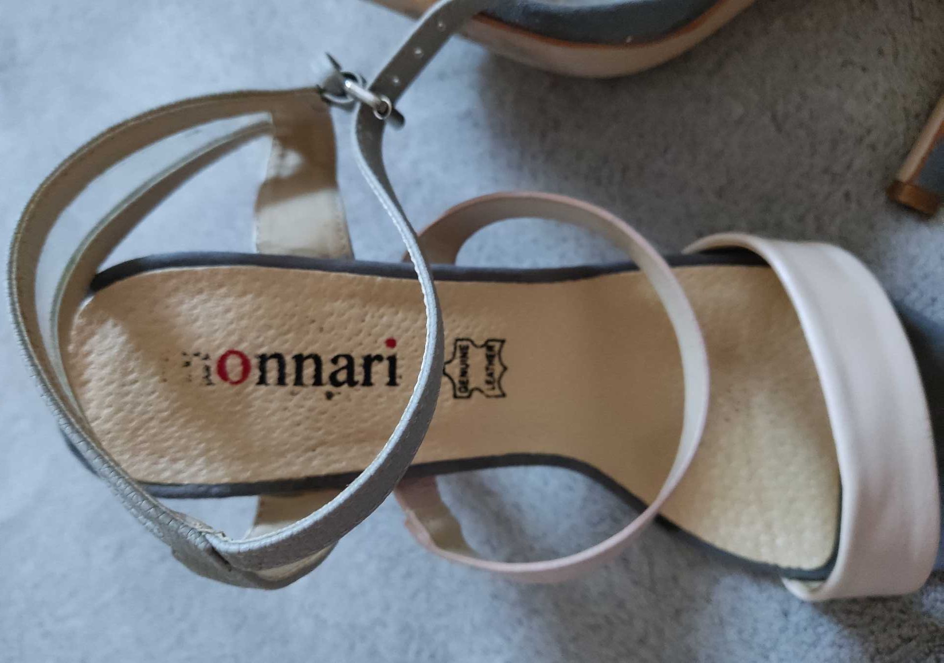 buty r.38 Monnari skórzane obcas szpilka sandałki