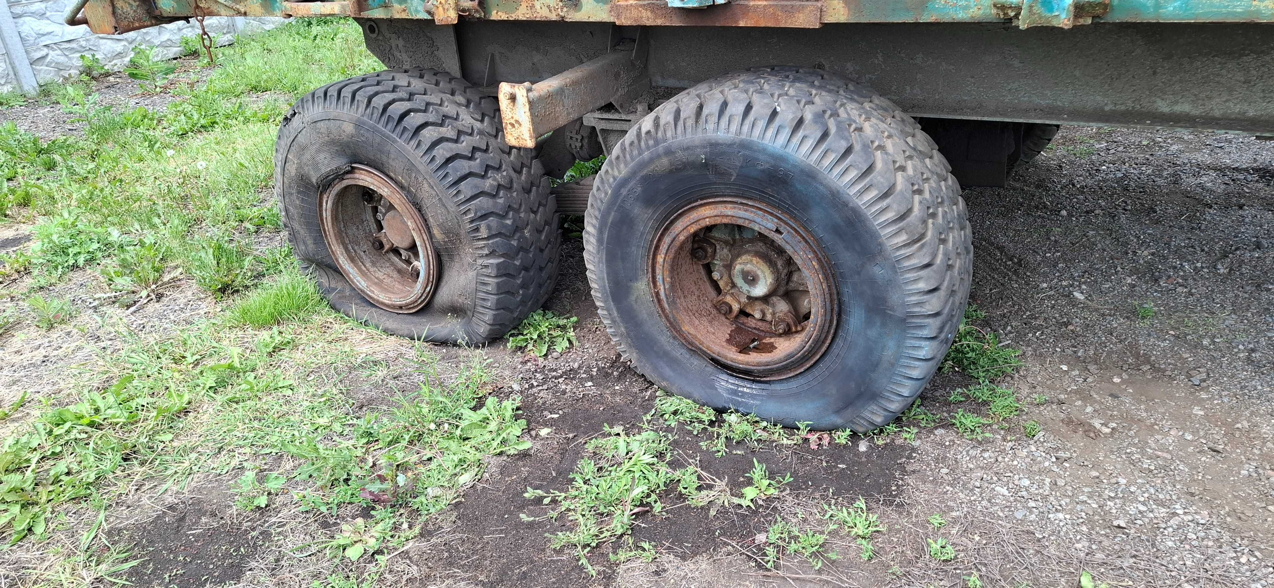 Прицеп 2ПТС - 9  2ШТ