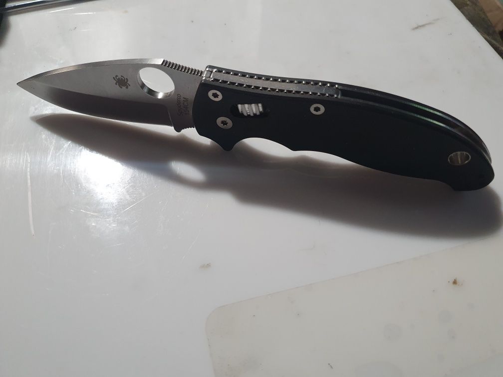 Spyderco manix 2, g10 ,154CM