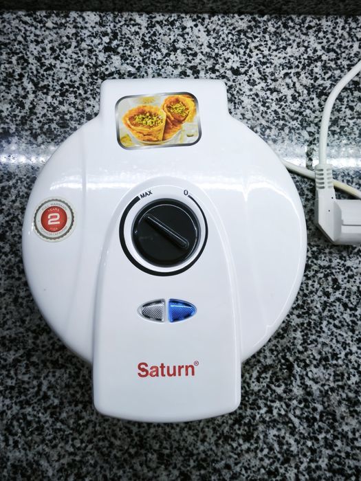 Вафельниця Сатурн