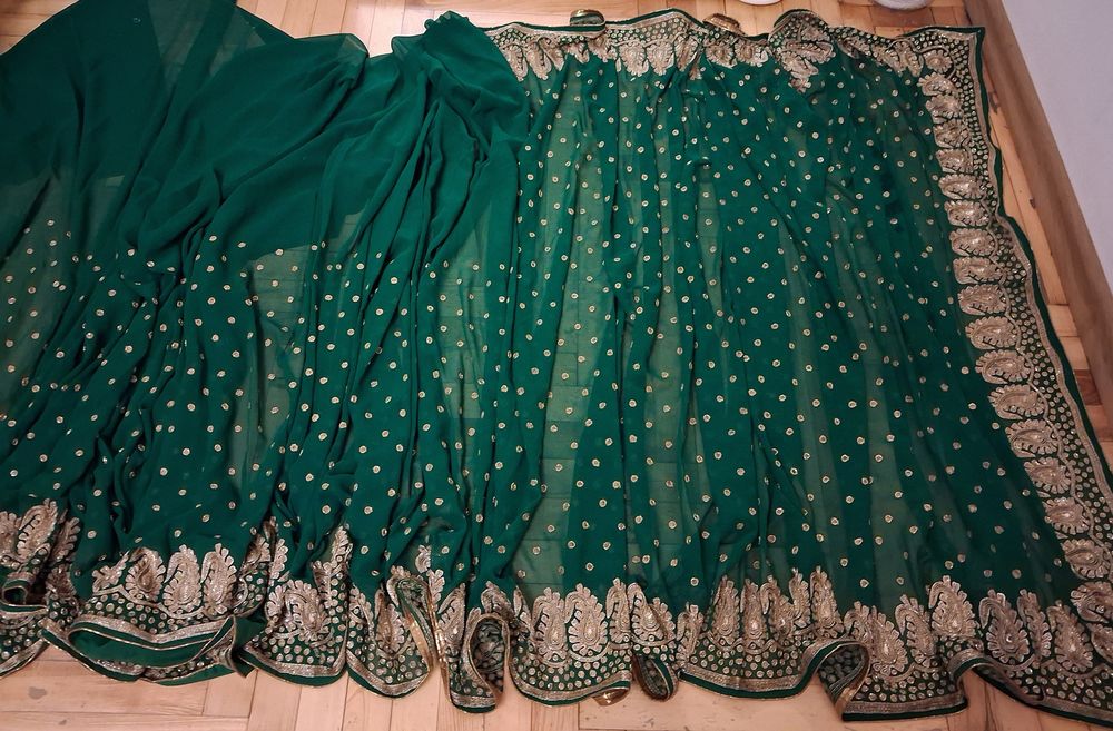 Дивовижні комплекти, сарі і чолі, індійське  вбрання