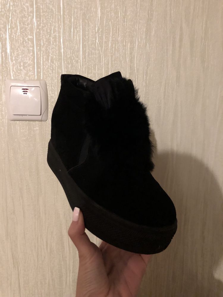Новые зимние ботинки на меху