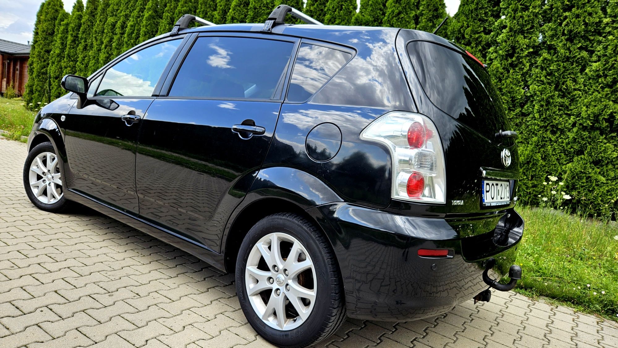 TOYOTA COROLLA VERSO 2.2 D-4D 136KM !!7-Osobowa ,Niski Przebieg!!2008r