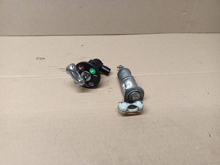 Wkładka zamka drzwi kierowcy 2 kluczyki włącznik Airbag Alfa Romeo 159