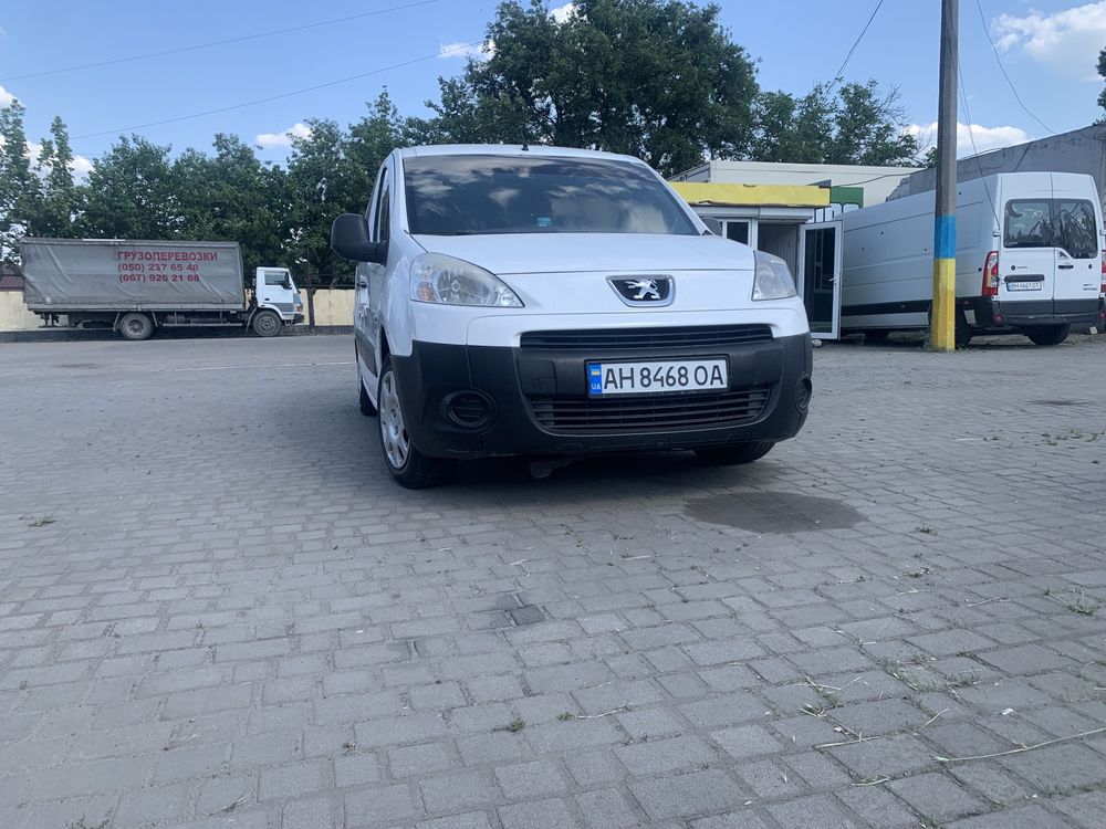 Продам пежо партнёр