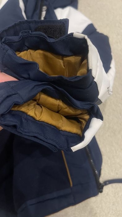 Продам куртку дитячу Reserved