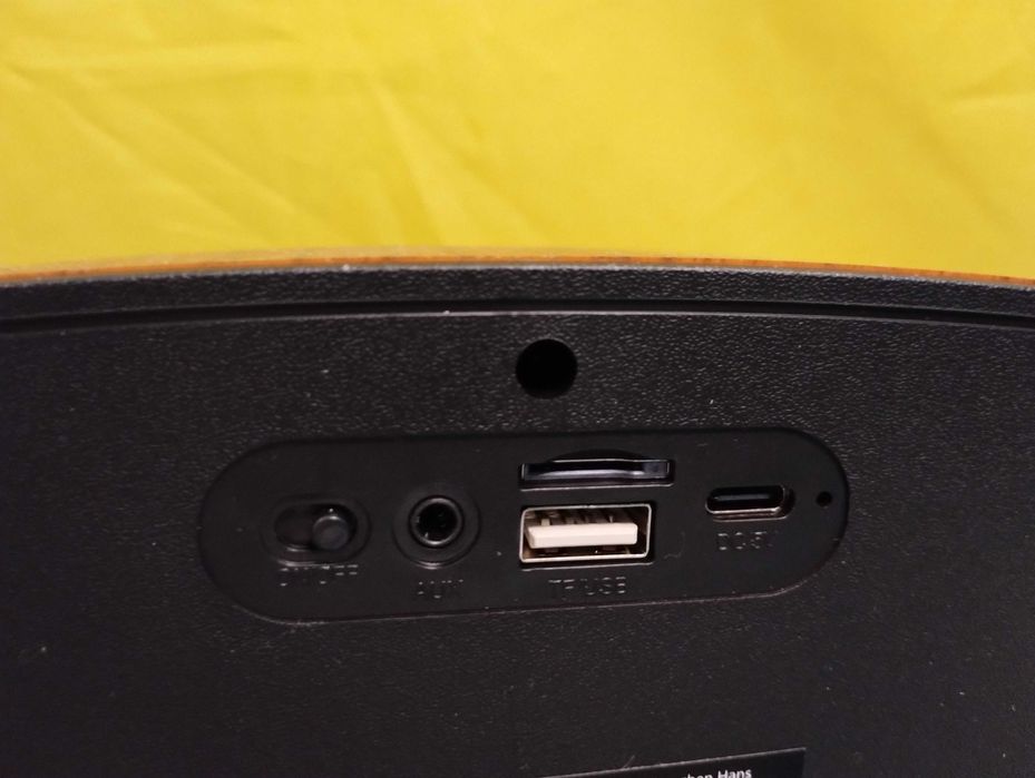 Блютуз колонка ( USB / AUX / SD-карта ) Аккумулятор и от 220В Саундбар