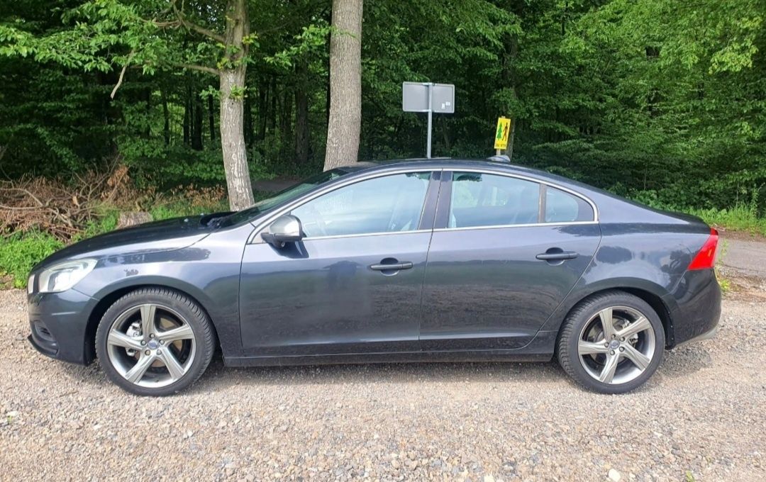 Zadbane Volvo S60 R-Design 1.6 D2