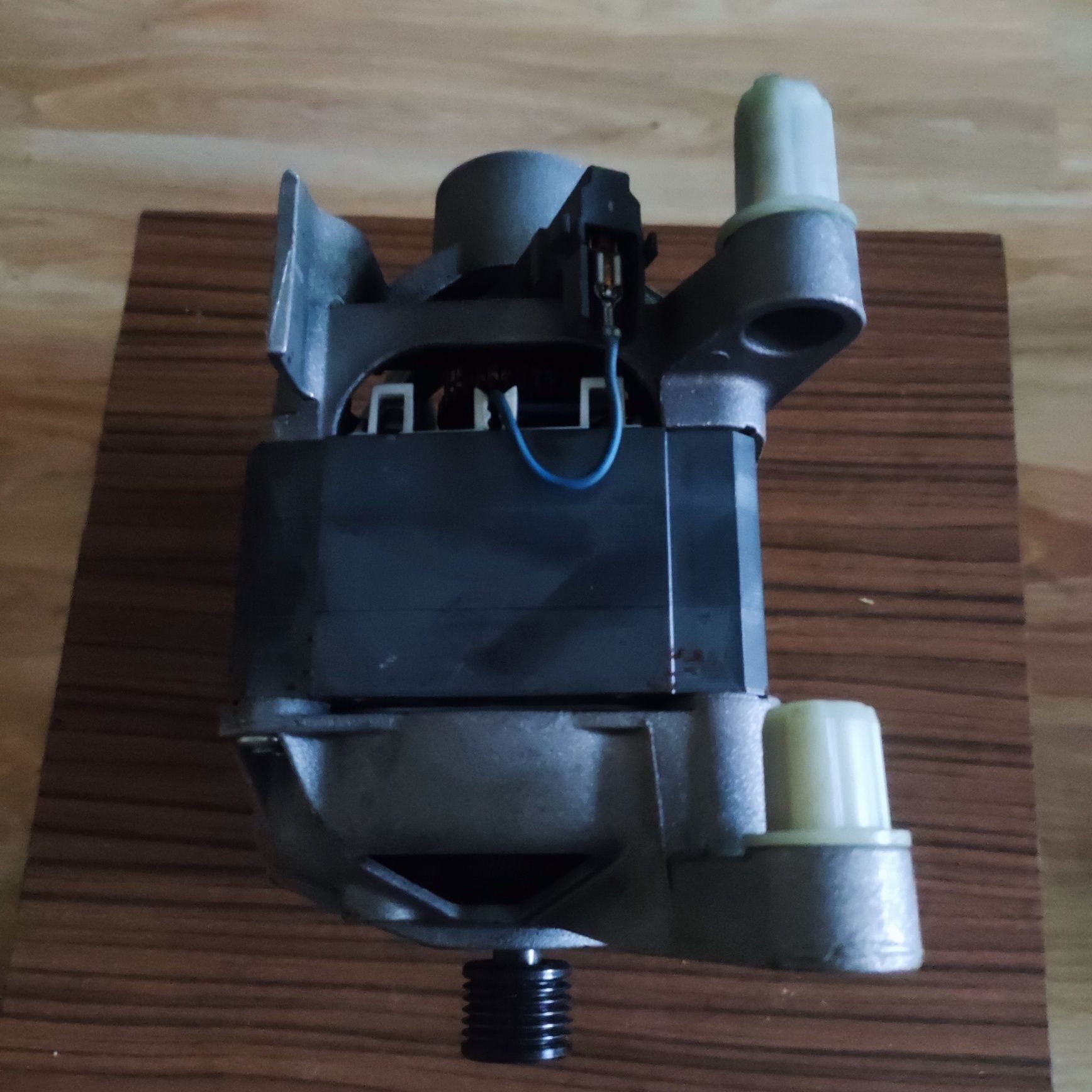 Silnik Whirlpool MCA 52/64-148/ALD10