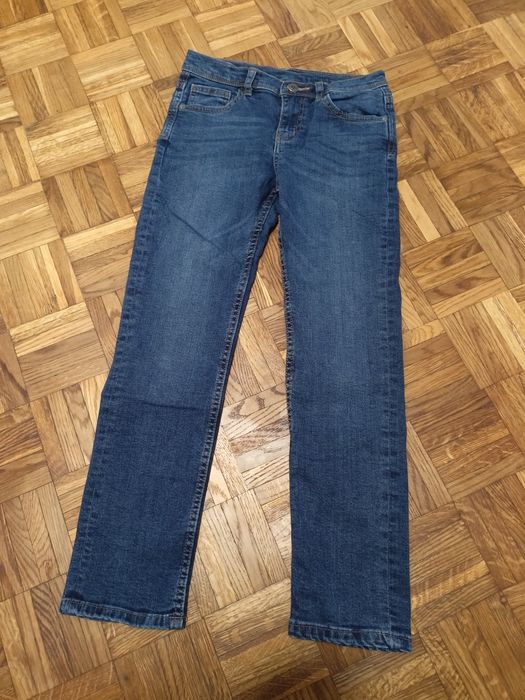 Dżinsy chłopięce 140