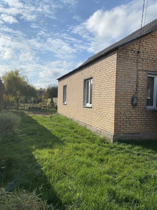 Продам будинок на Таращанському масиві