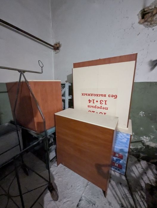 Тумби, шафи, дерев'яні